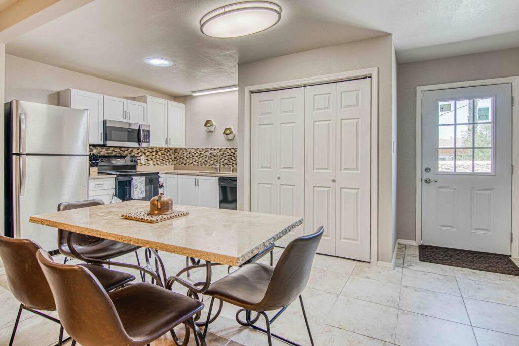 My Cozy Duplex A In The Heart Of West Side Villa El Paso Exterior photo